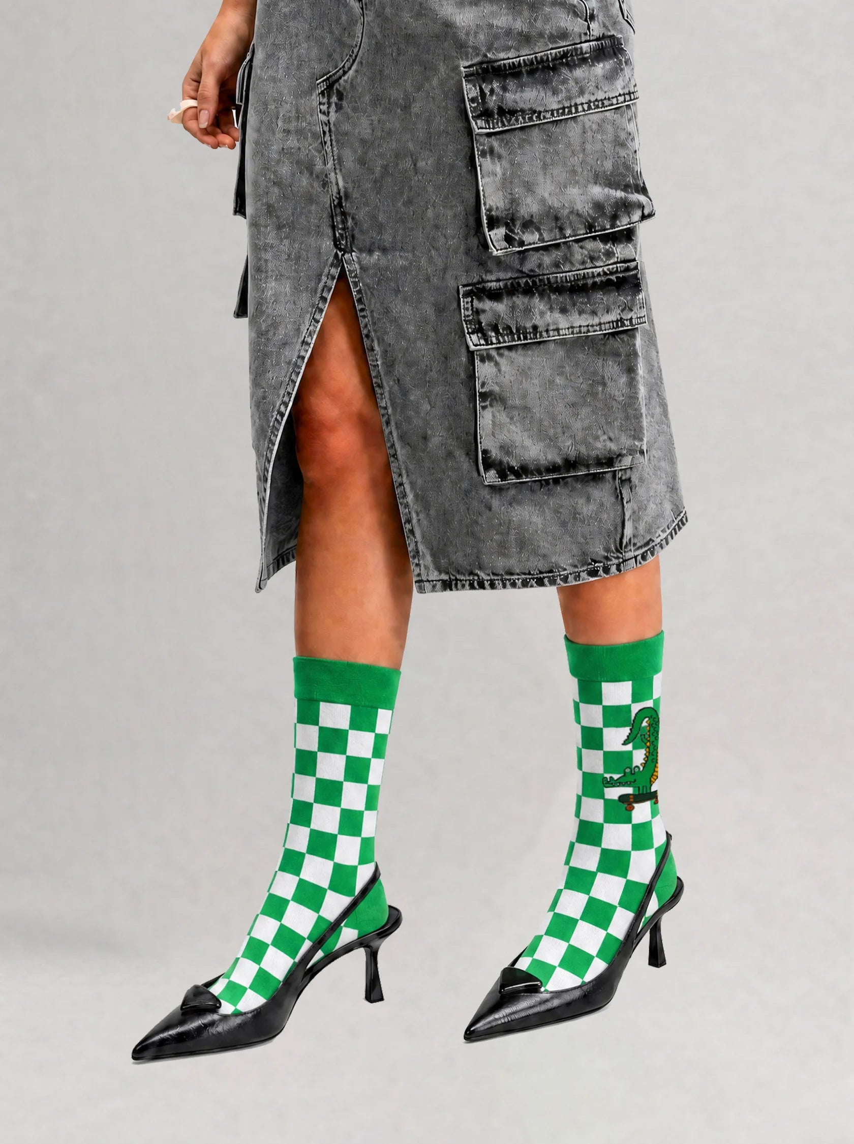Women's checkered green crocodile streetwear crew socks front view