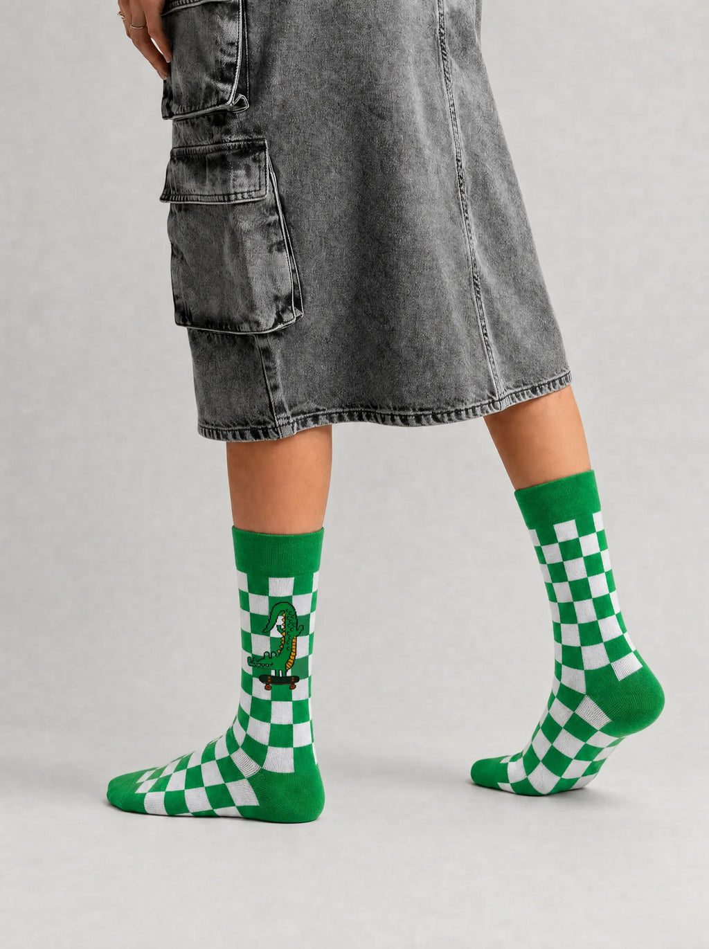 Women's checkered green crocodile streetwear crew socks - side view